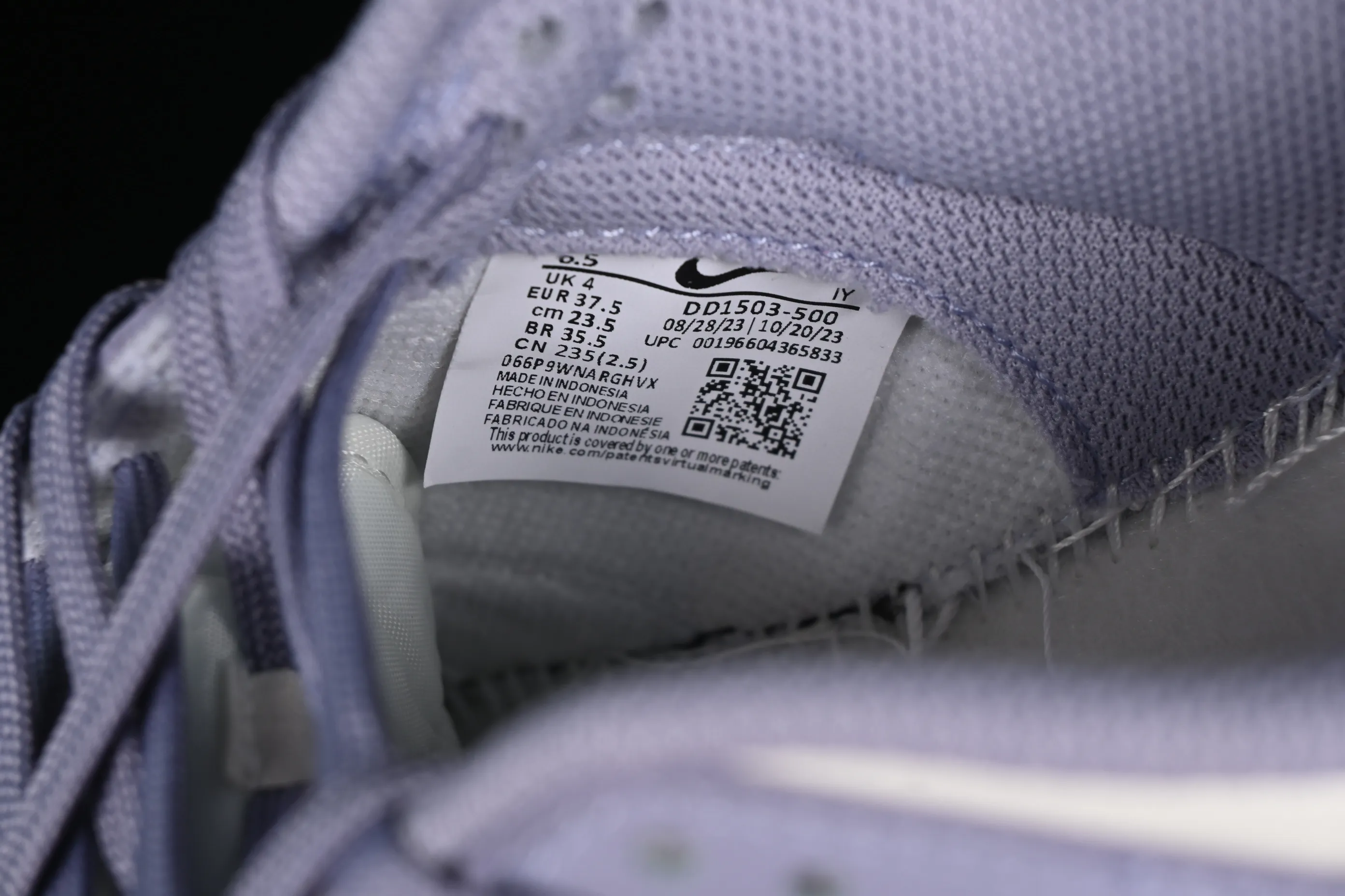 All categories Nk SB Dunk series Nk SB Dunk Low low-top sneakers Nk SB Dunk Low white, blue and pink color SB smashed backboard fashion casual sneakers DD1503-500